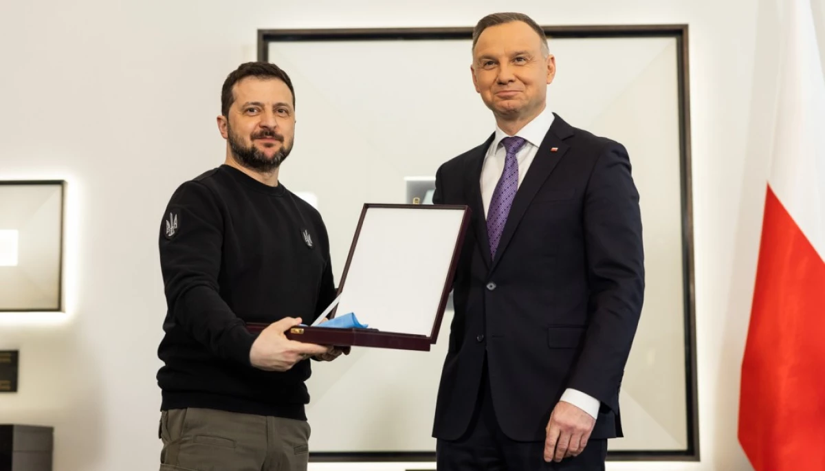 Навроцький відкликає Білого Орла у Зеленського. У відповідь нагороди повертають  Буданов, Сибіга та посол Боднар