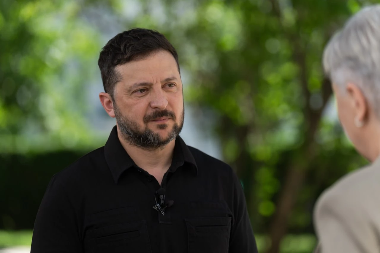 &laquo;Політична боротьба, яка може погано закінчитись&raquo;, &mdash; Зеленський про рішення Навроцького щодо ордена