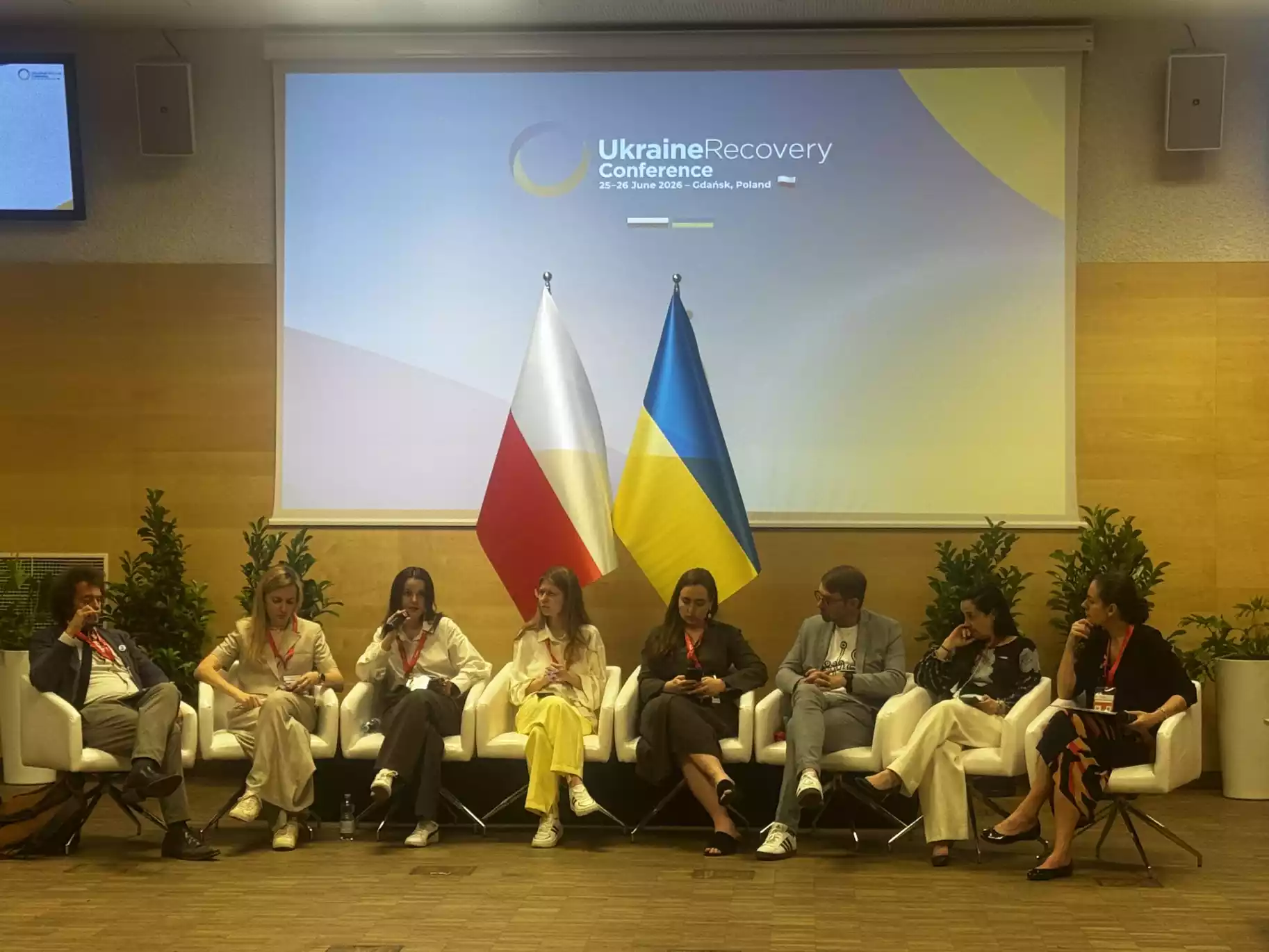 Жінки-журналістки на фронті задихаються в бронежилетах, не розрахованих на жіноче тіло, &mdash; Наталія Мовшович