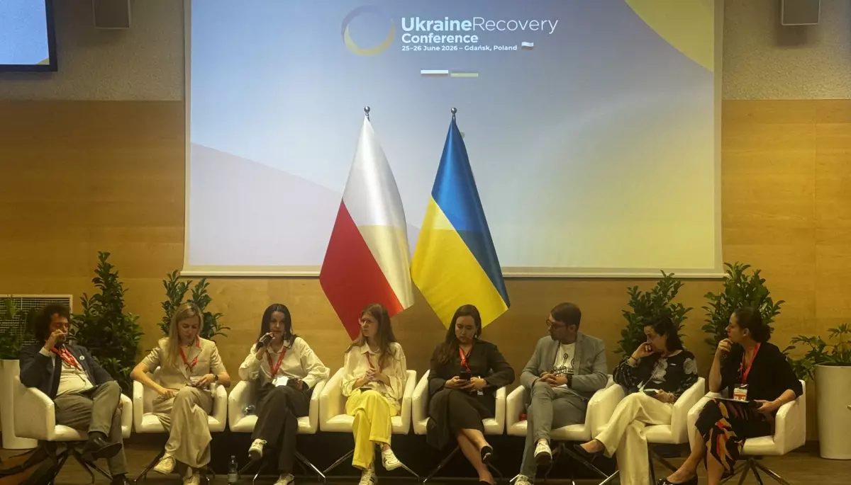 Жінки-журналістки на фронті задихаються в бронежилетах, не розрахованих на жіноче тіло, &mdash; Наталія Мовшович