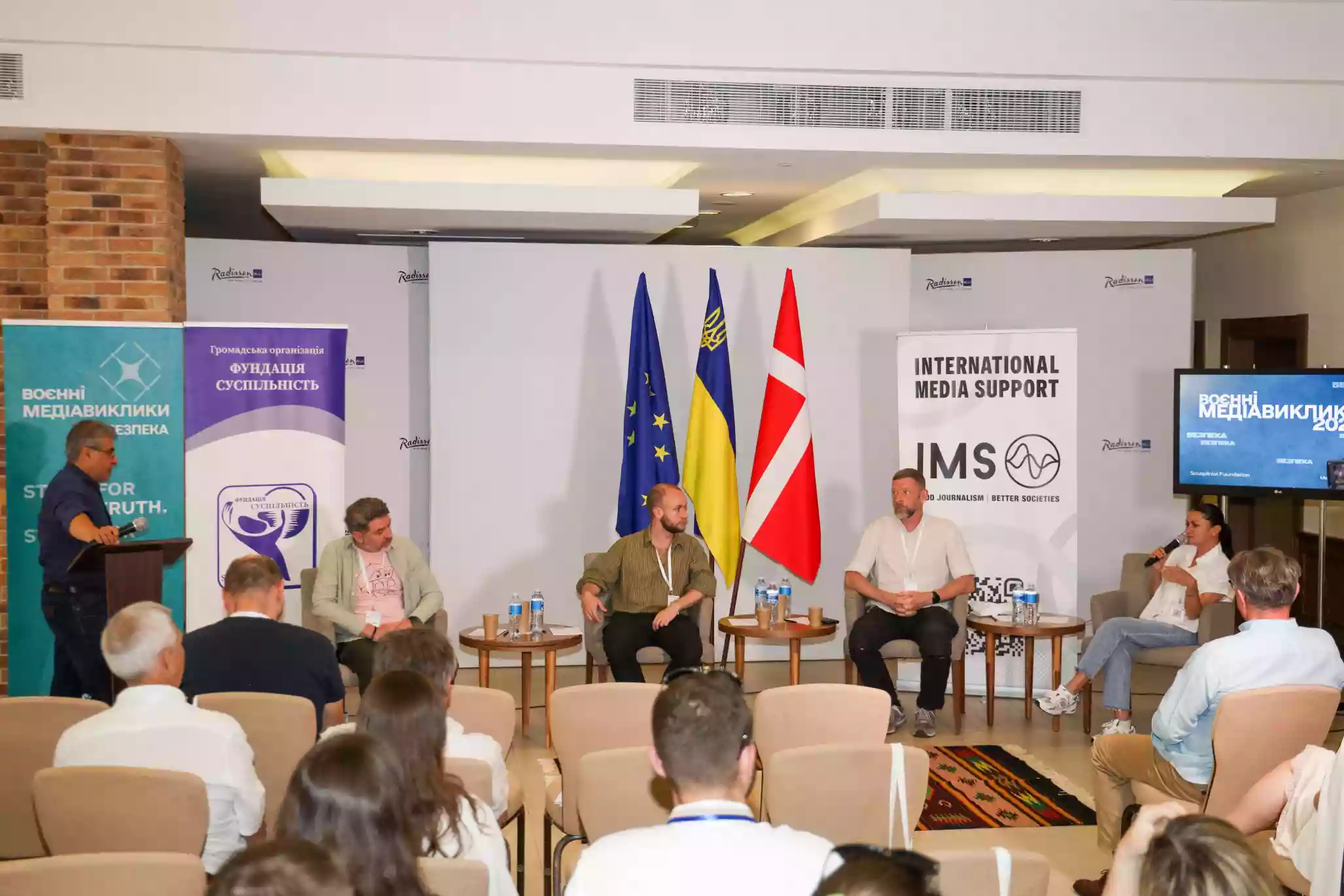Війна дронів змінює правила: яке спорядження необхідне журналістам зараз