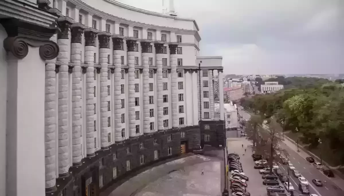 Кабмін створив Координаційний центр з організації бронювання