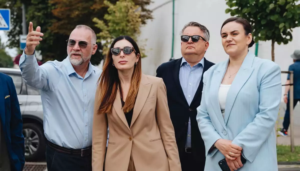Блогерка Лора Лумер побувала в Києво-Печерській лаврі і заявила, що &laquo;Путін атакував дронами Христа&raquo;