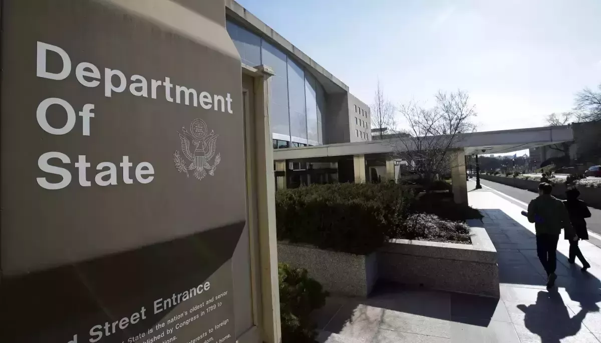 Держдеп США перевірятиме соцмережі іноземних журналістів перед видачею віз, &mdash; Reuters