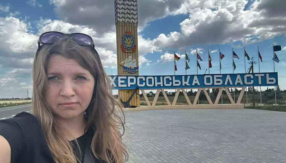 Журналістка Олена Гнітецька постраждала внаслідок атаки російського дрона в Херсоні