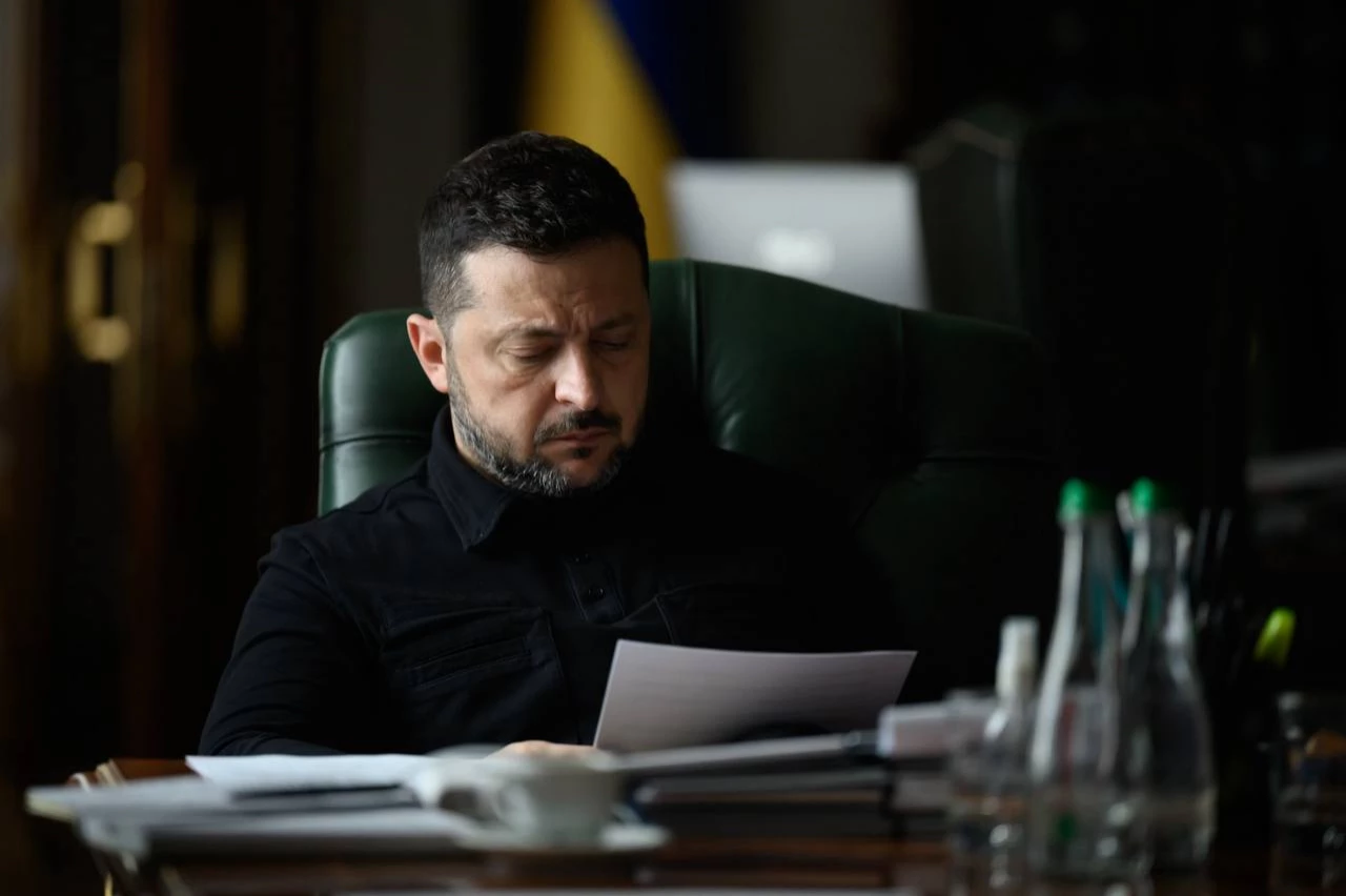 Кандидатури на посла в США є. Чекаю довідки не лише від СБУ, а і НАБУ, &mdash; Зеленський