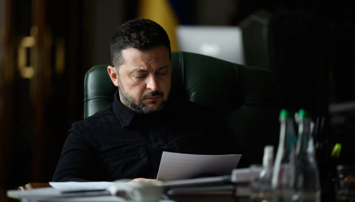 Кандидатури на посла в США є. Чекаю довідки не лише від СБУ, а і НАБУ, &mdash; Зеленський