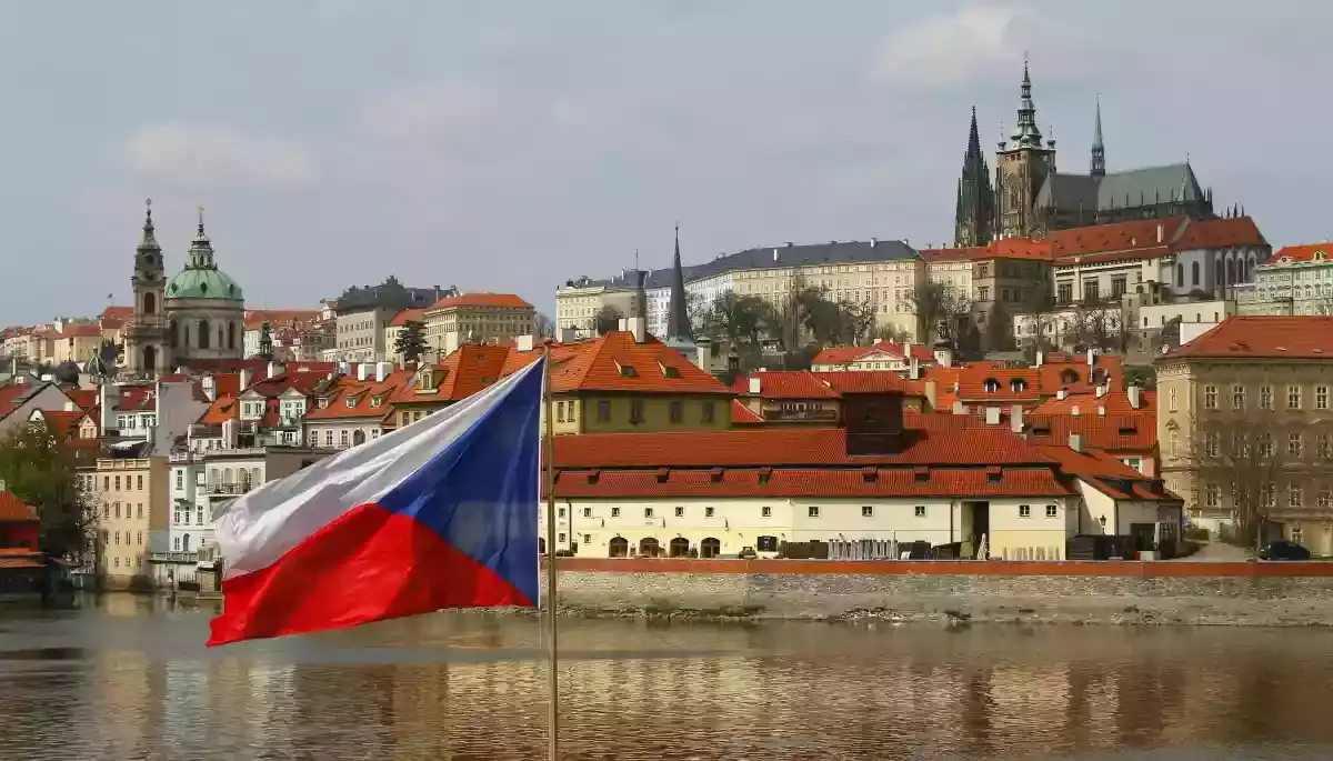 Журналісти викрили операцію російського пропагандистського центру Rybar у Чехії