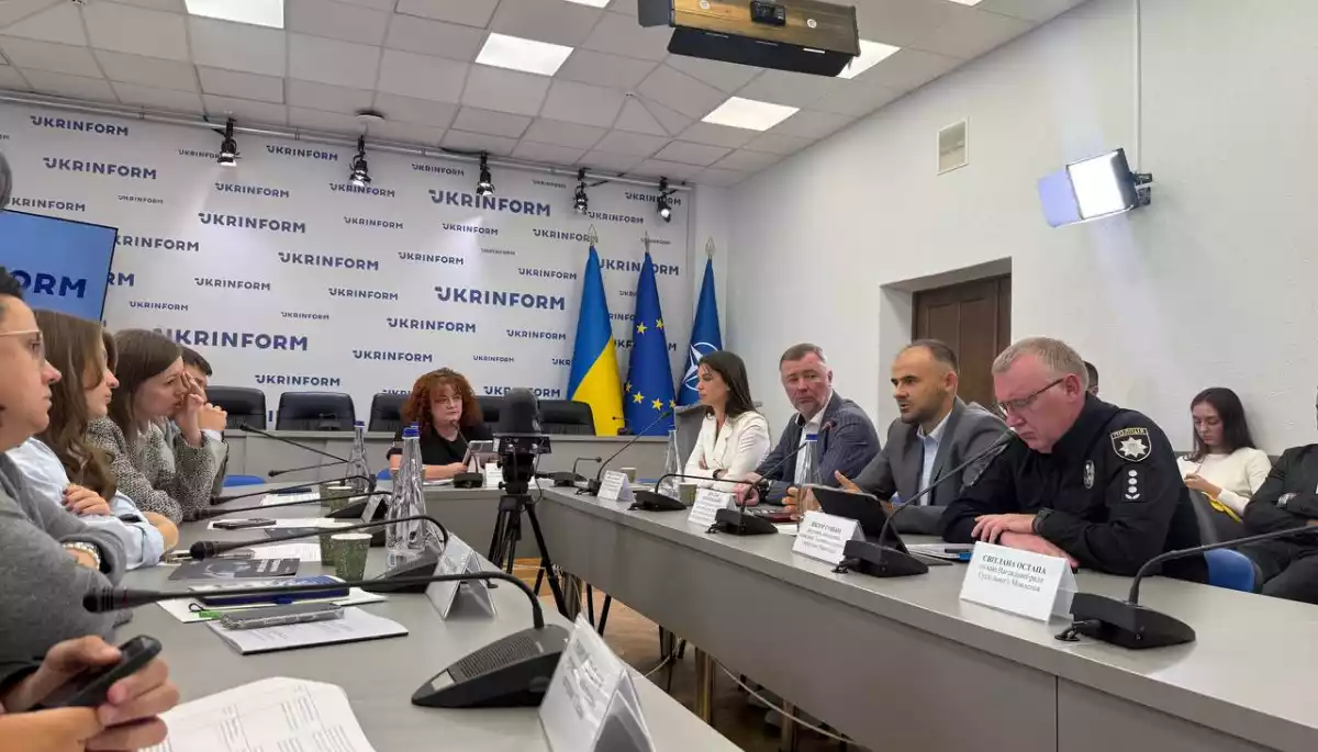 &laquo;Від сюжету до відповідальності&raquo;. У Києві відбувся круглий стіл про реагування держави на матеріали журналістів