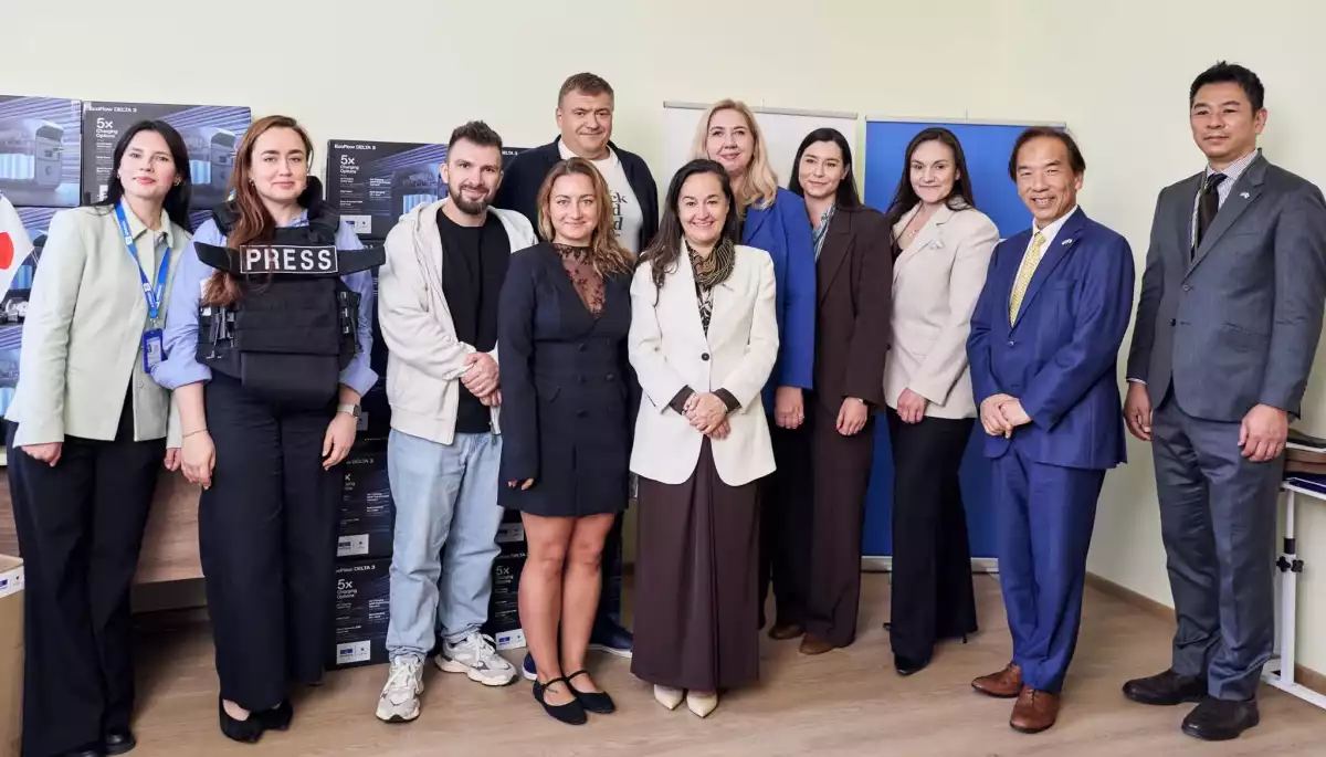 ЮНЕСКО передало ІМІ нове спорядження для захисту і підтримки роботи журналістів ЮНЕСКО передало ІМІ нове спорядження для захисту і підтримки роботи журналістів