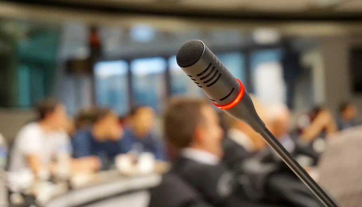 Футбол і слово: від уболівальника &mdash; для коментаторів. Частина третя