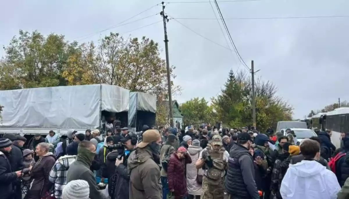 Цинізм, а не гуманізм. Про що свідчить евакуація з Олешок